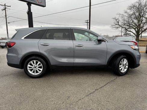 Used 2020 Kia Sorento LX image 8
