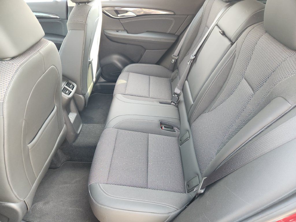 Used 2021 Buick Envision Preferred FWD image 28