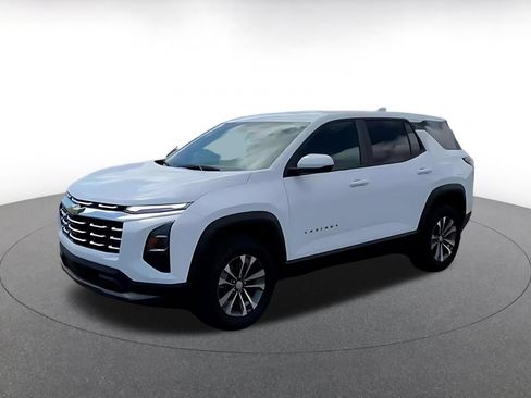 Used 2025 Chevrolet Equinox LT FWD image 5