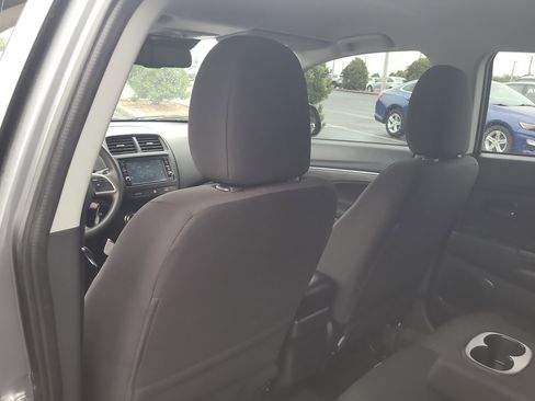 Used 2024 Mitsubishi Outlander Sport ES image 13