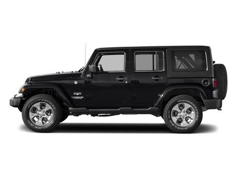 Used 2017 Jeep Wrangler Unlimited Sahara w/ Connectivity Group AWD/4WD image 6