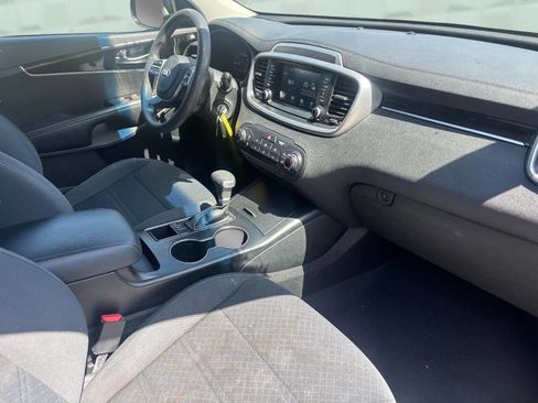 Used 2020 Kia Sorento AWD V6 image 14
