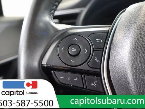 Used 2024 Toyota Venza XLE image 18