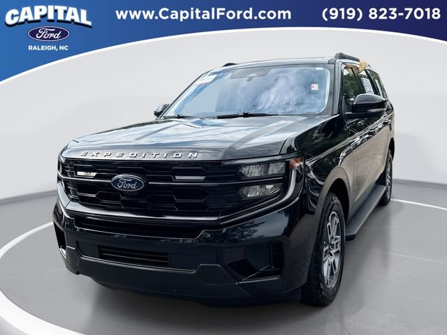 Certified 2025 Ford Expedition Active AWD/4WD image 1