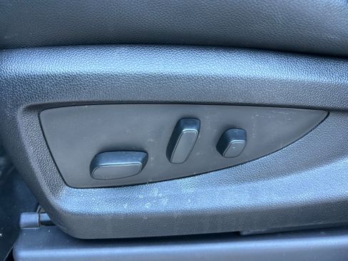 Used 2018 Chevrolet Silverado 1500 LTZ w/ Texas Edition image 16