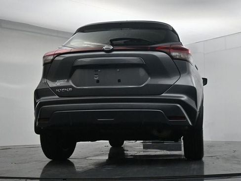 Used 2024 Nissan Kicks S FWD image 32