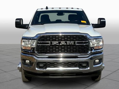 Used 2024 RAM 3500 Big Horn image 3