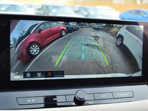 Certified 2024 Nissan Rogue SL image 15