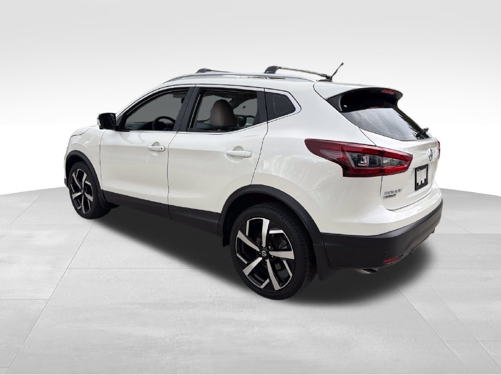 Used 2021 Nissan Rogue Sport SL FWD image 5