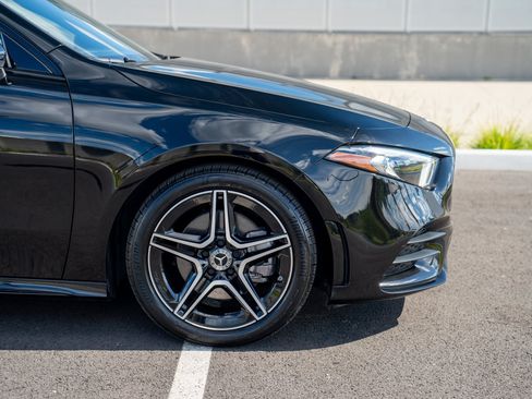 Used 2022 Mercedes-Benz A 220 4MATIC image 9