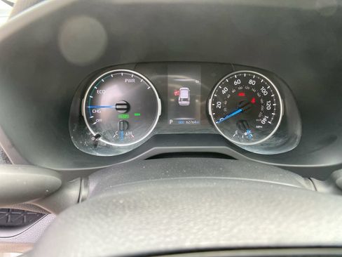 Used 2022 Toyota RAV4 LE AWD/4WD image 15