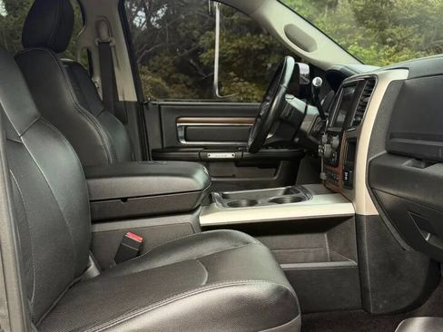 Used 2016 RAM 3500 Laramie AWD/4WD image 32