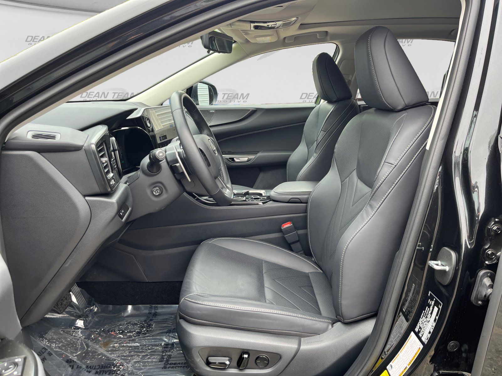 Used 2025 Lexus NX 350h AWD w/ Rear Seat Package image 11