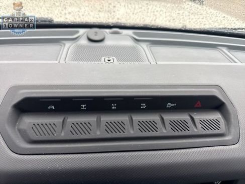 Used 2025 Ford Bronco Badlands AWD/4WD image 40