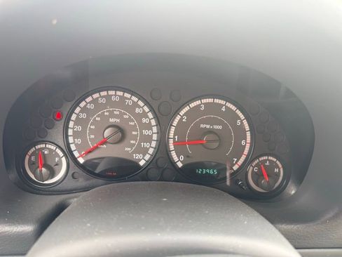 Used 2005 Jeep Liberty Renegade image 10