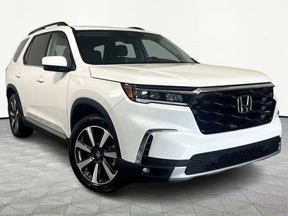 Used 2025 Honda Pilot Touring