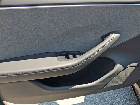 Used 2025 Tesla Model 3 Long Range image 14