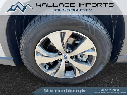 Certified 2023 Subaru Ascent Premium w/ Convenience Package AWD/4WD image 9