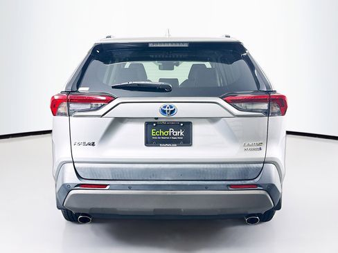 Used 2019 Toyota RAV4 Limited image 7