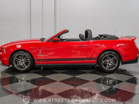 Used 2010 Ford Mustang Shelby GT500 RWD image 7