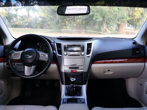 Used 2010 Subaru Legacy 2.5GT Limited image 16