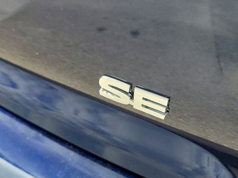 New 2026 Mitsubishi Outlander SE image 9