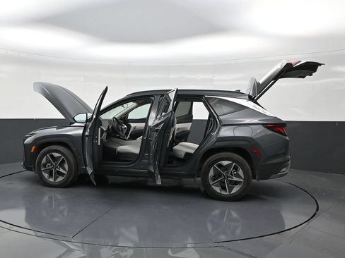 Used 2025 Hyundai Tucson SEL FWD image 30