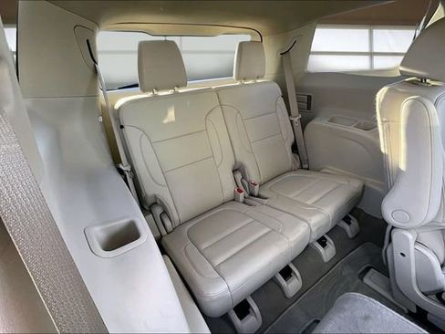 Used 2023 GMC Acadia Denali w/ Denali Ultimate Package image 28