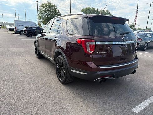 Used 2018 Ford Explorer Platinum AWD/4WD image 10