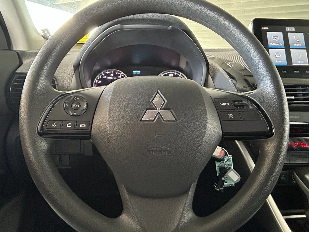 Used 2023 Mitsubishi Eclipse Cross LE AWD/4WD image 27