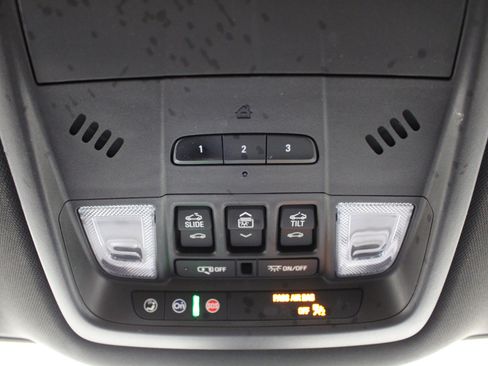 Used 2024 Buick Enclave Avenir w/ Trailering Package, 5000 lbs. AWD/4WD image 21
