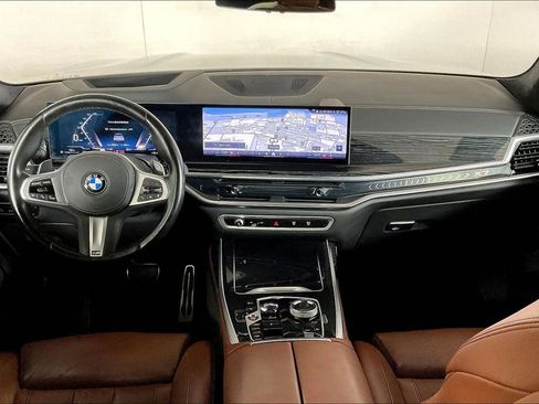 Used 2025 BMW X7 xDrive40i w/ Executive Package image 15