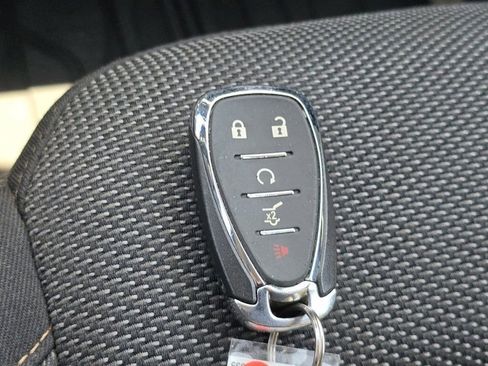 Used 2019 Chevrolet Traverse LT w/ LPO, Floor Liner Package FWD image 59
