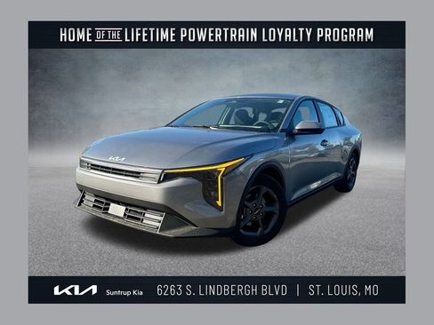 New 2025 Kia K4 LXS image 1