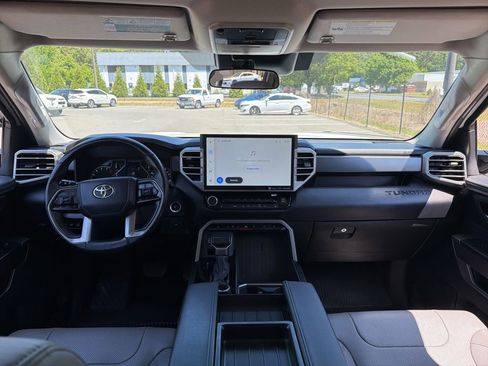 Used 2023 Toyota Tundra SR5 w/ SR5 Premium Package AWD/4WD image 8