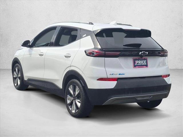 Used 2023 Chevrolet Bolt EUV LT w/ Convenience Package FWD image 7