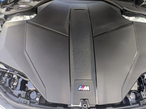 New 2026 BMW i7 M70 w/ Executive Package image 18