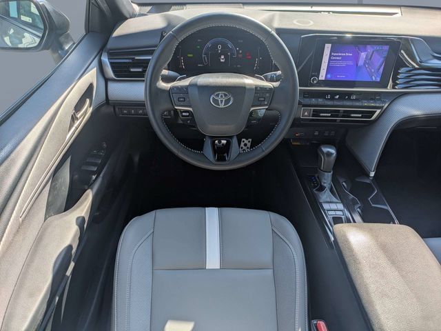 Used 2025 Toyota Camry SE FWD image 15