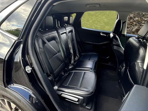 Used 2021 Ford Escape Titanium image 25