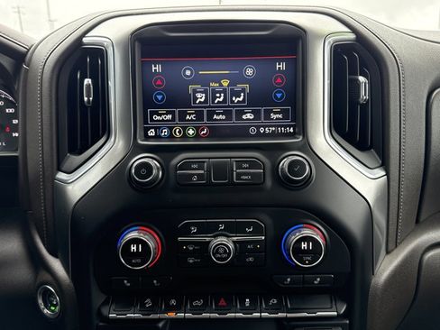 Used 2020 Chevrolet Silverado 1500 LTZ image 18