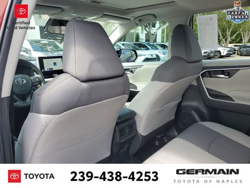 Used 2024 Toyota RAV4 XLE w/ Convenience Package FWD image 22