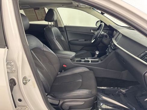 Certified 2019 Kia Optima S w/ S Panoramic Sunroof Package image 22