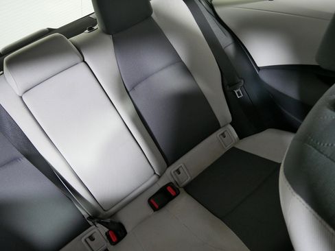 Used 2023 Toyota Corolla LE image 14