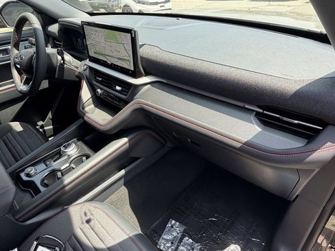 New 2026 Ford Explorer ST-Line w/ ST-Line Street Pack RWD image 8