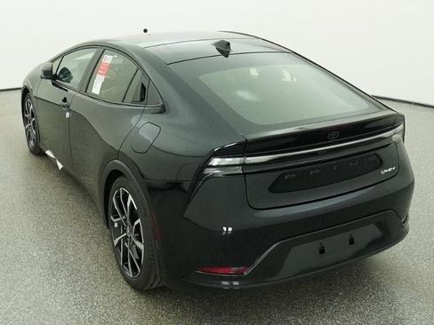 New 2026 Toyota Prius Plug-In Hybrid FWD image 6