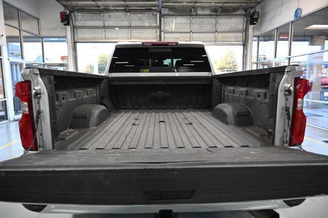 Used 2023 Chevrolet Silverado 3500 LTZ AWD/4WD image 7