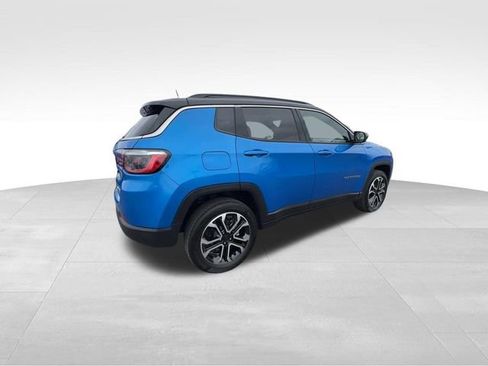 Used 2023 Jeep Compass Limited image 10