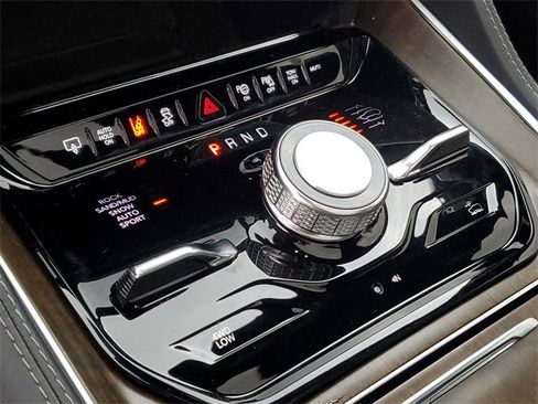 Used 2022 Jeep Grand Wagoneer Series I image 23