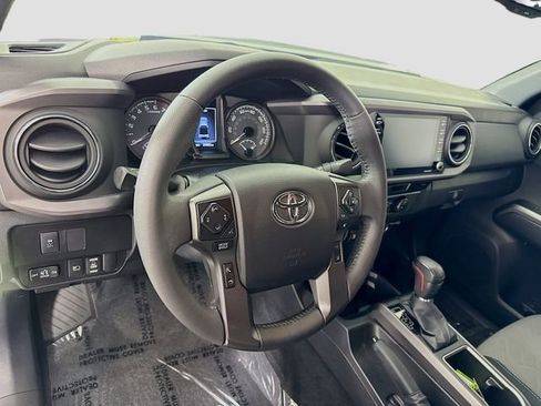 Certified 2022 Toyota Tacoma TRD Sport w/ Technology Package RWD image 10
