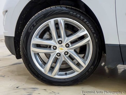 Used 2018 Chevrolet Equinox Premier w/ Infotainment II Package AWD/4WD image 12